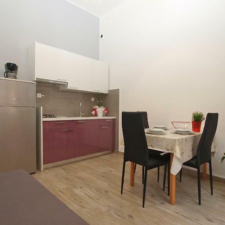 Apartments Oriana 898 Pula Extérieur photo