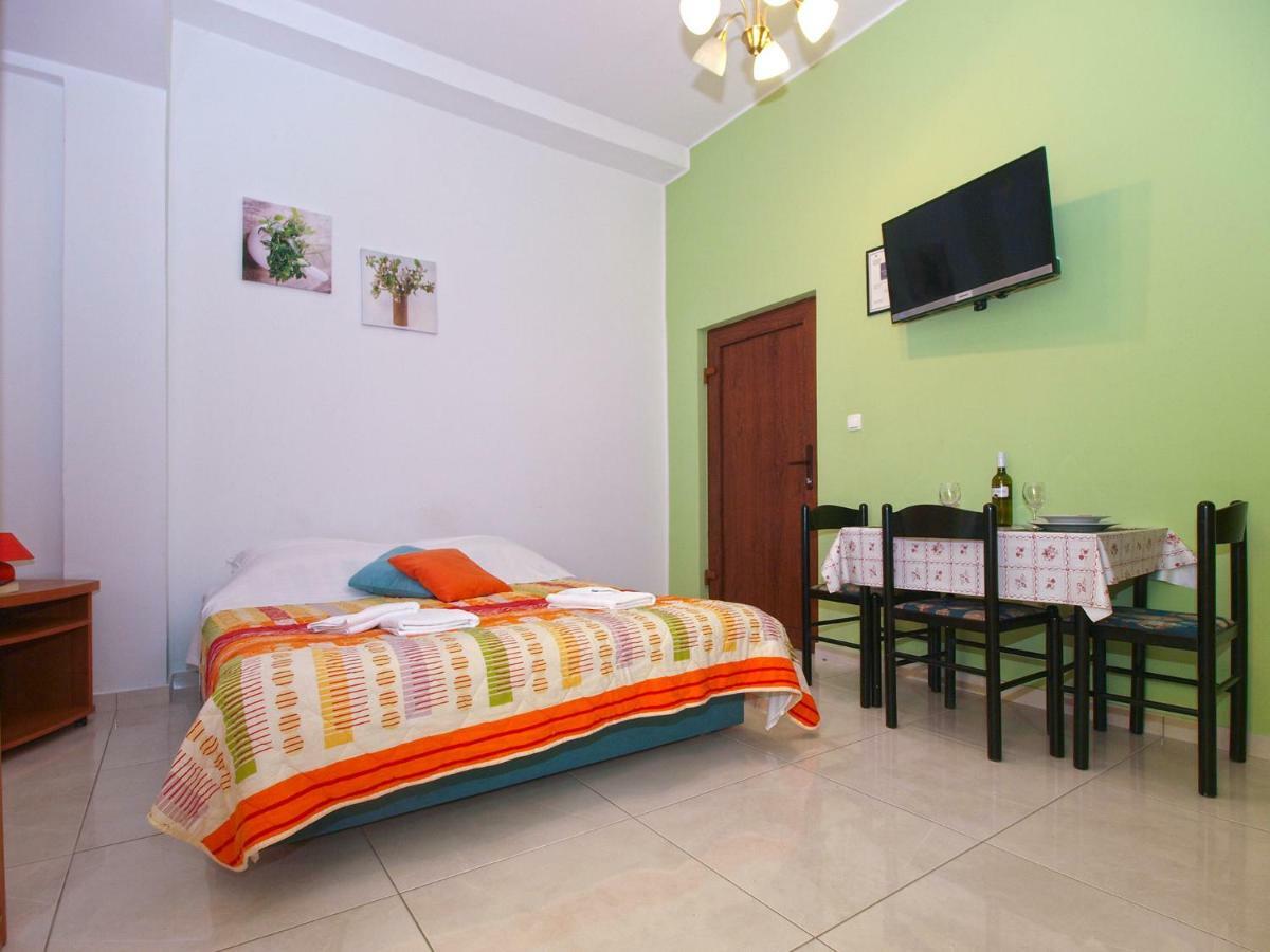 Apartments Oriana 898 Pula Extérieur photo