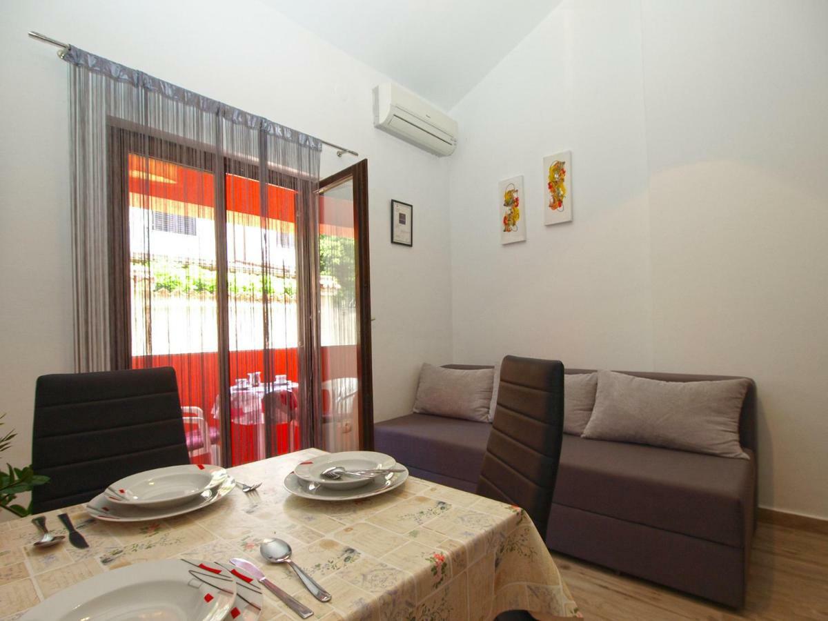 Apartments Oriana 898 Pula Extérieur photo