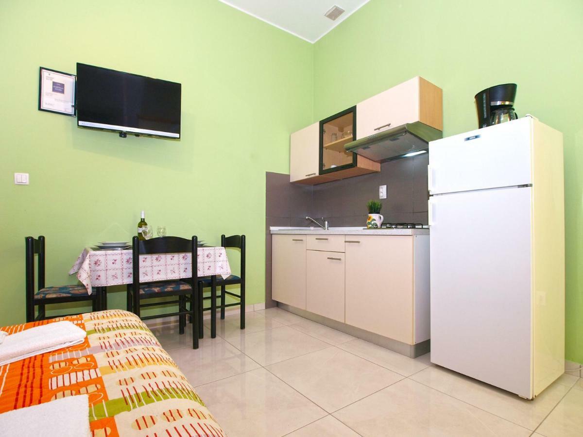 Apartments Oriana 898 Pula Extérieur photo