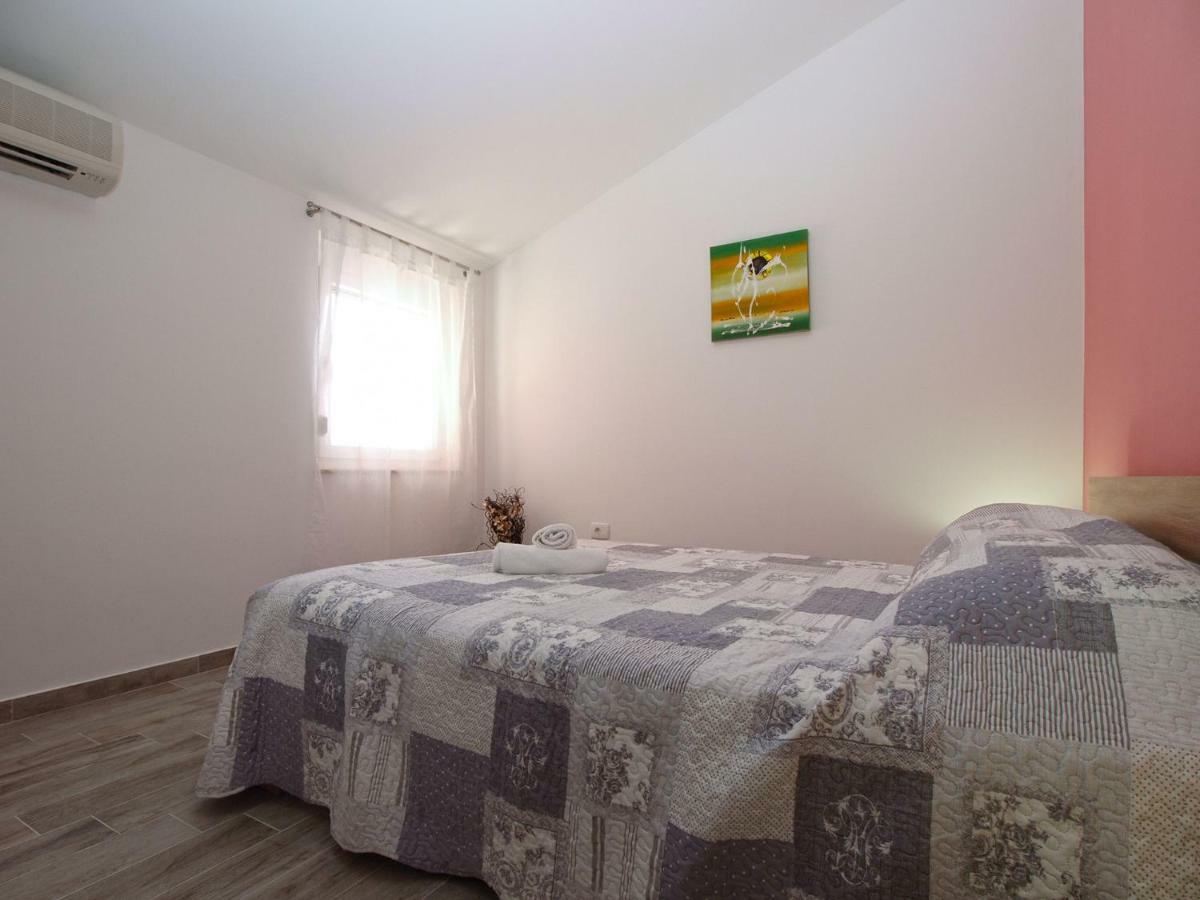 Apartments Oriana 898 Pula Extérieur photo