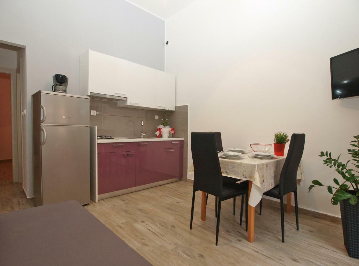Apartments Oriana 898 Pula Extérieur photo