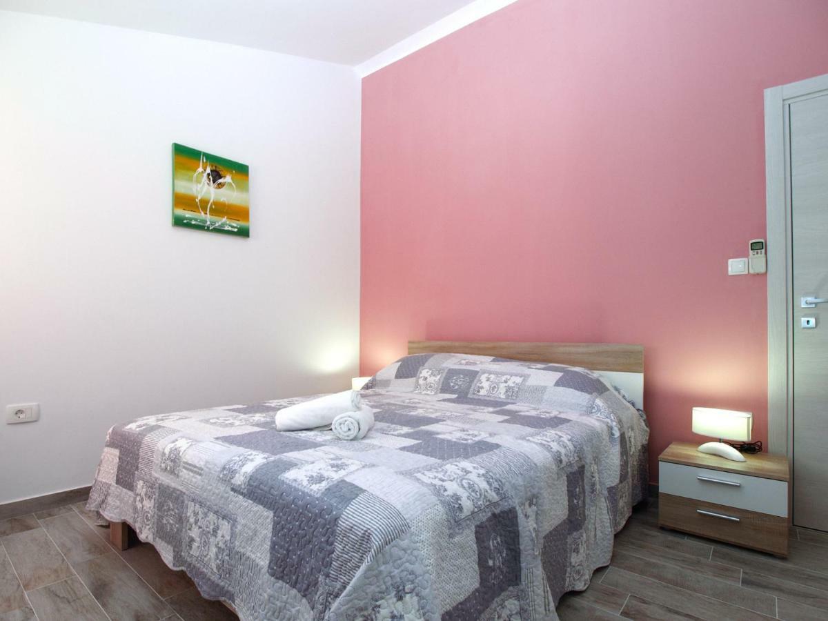 Apartments Oriana 898 Pula Extérieur photo
